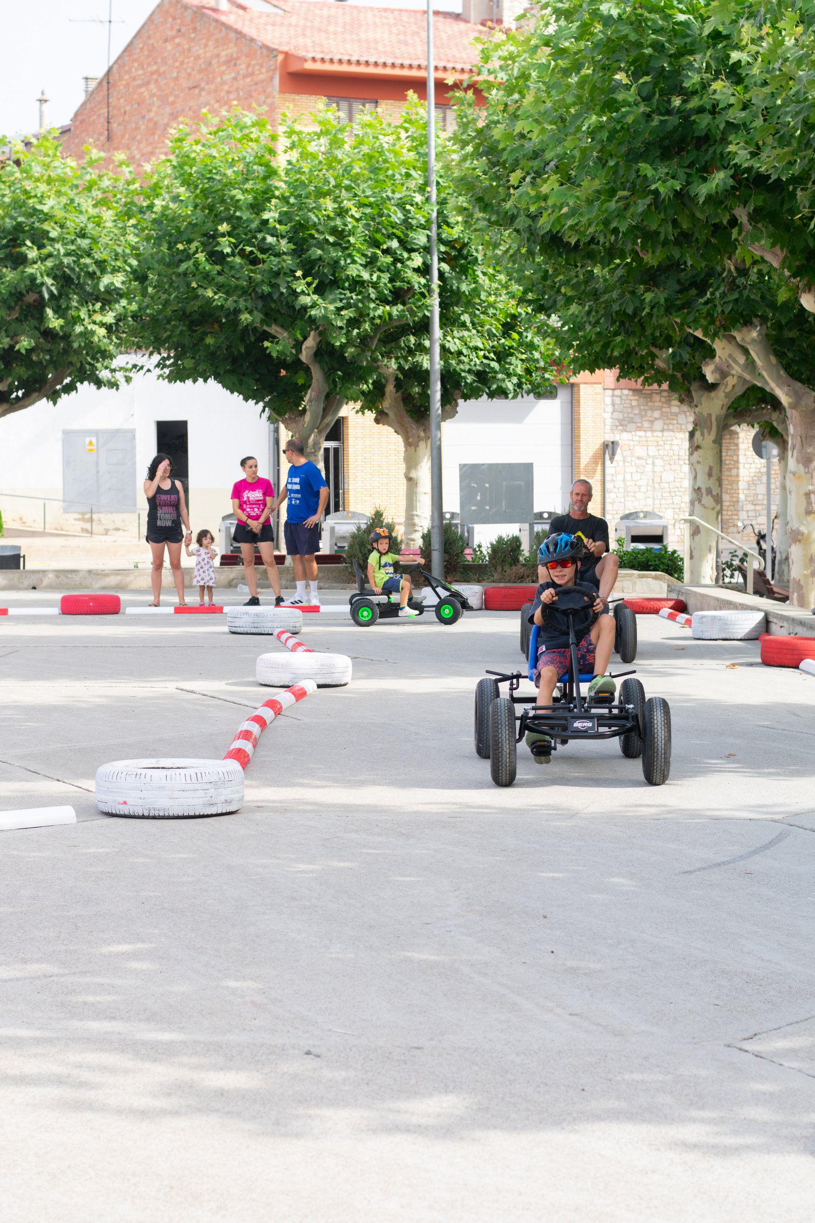 Circuito de karts a pedales para una actividad municipal en espacio urbano